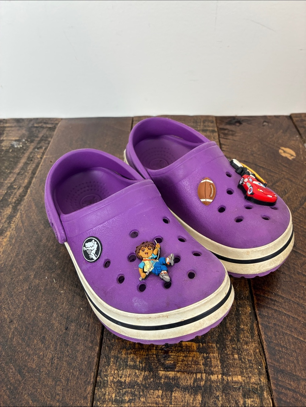 Crocs Purple C8/9 Children’s Shoes w/Charms Diego Cars Slip On